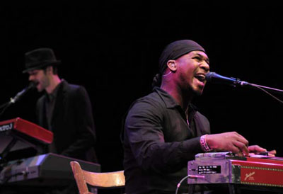 Robert Randolph and the Family Band